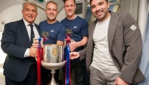 kaiyun-拉波尔塔晒照庆祝夺冠：祝贺球员&amp;弗里克&amp;全体工作人员，感谢球迷